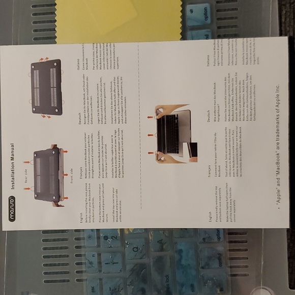 MacBook Case with Accessories - Picture 3 of 5